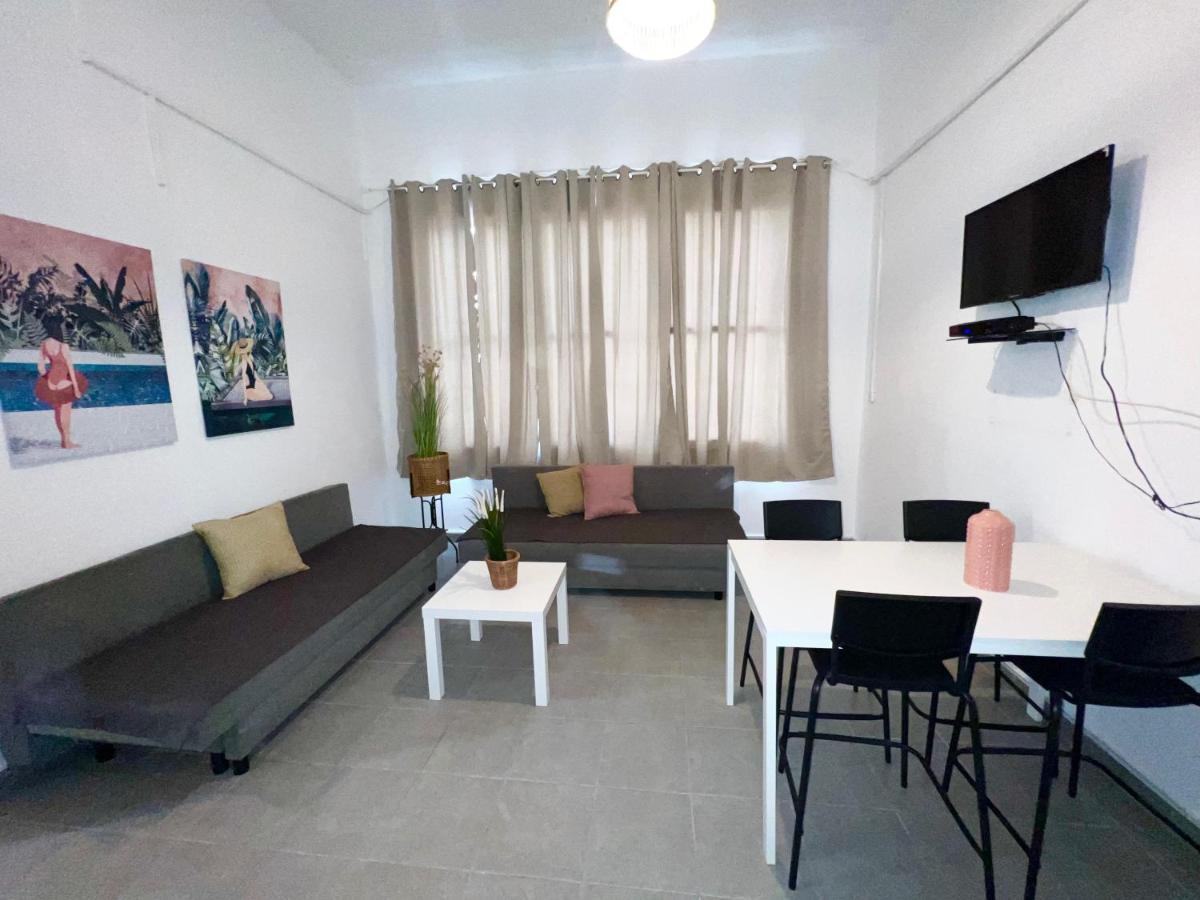 Aspentlv - Hacarmel Market Apartments & Studios Тель-Авив Экстерьер фото